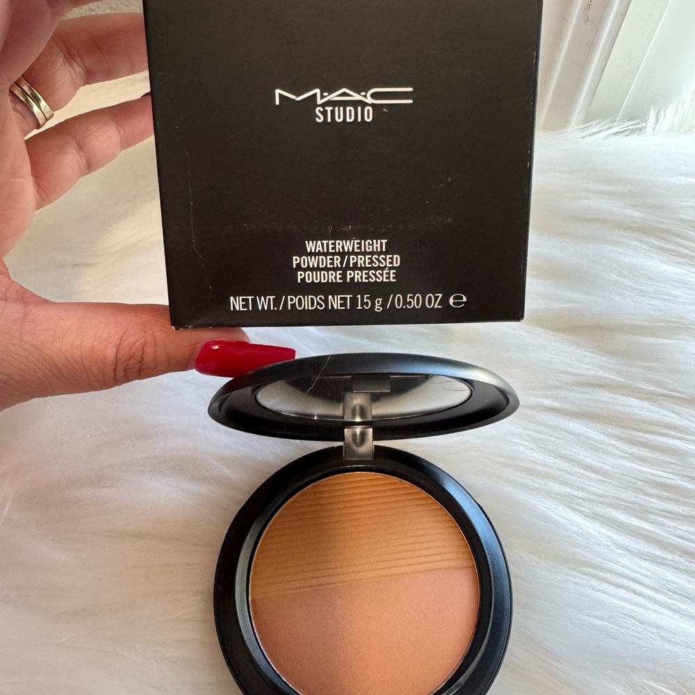 MAC Cosmetics Tan Bronzer Smooth Matte Finish